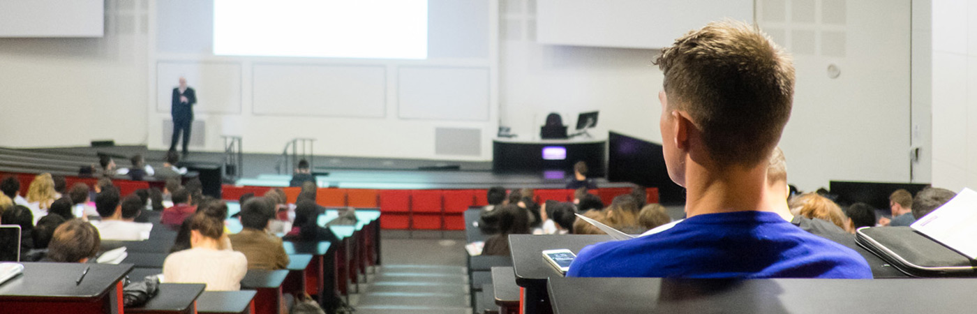 Lecture in University Place 